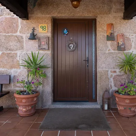 Casa A Laxe 3* O Pindo