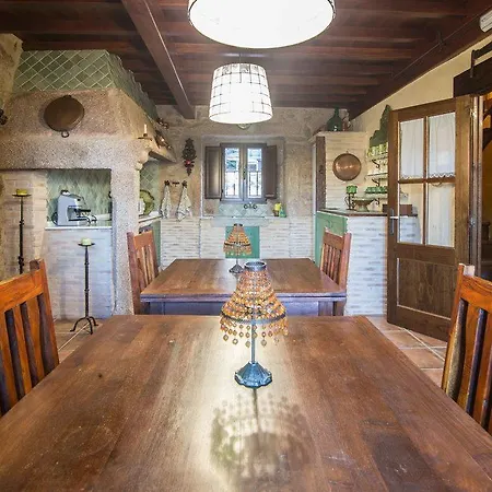 Guest house Casa A Laxe 3*