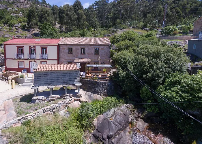 Konukevi Casa A Laxe 3*