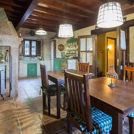 Pensionat Casa A Laxe O Pindo